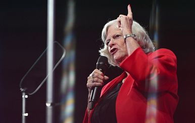 Ubojstvo Ann Widdecombe: Policija istražuje moguću povezanost s incidentom u Farageovu domu