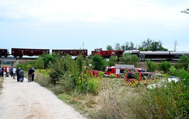 Ministarstvo: U sudaru vlakova šestero teže i 14 lakše ozlijeđenih