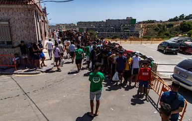 Španjolska uvela granične kontrole Italiji zbog ulaska migranata