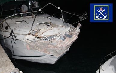 Gliser udario u obalu Krka