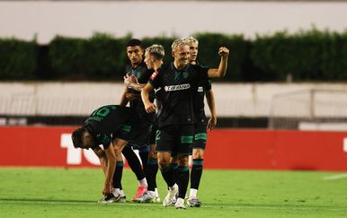 UŽIVO HAJDUK - ISTRA: GOOOL! Šok na Poljudu, Frederiksen probušio živi zid Bijelih