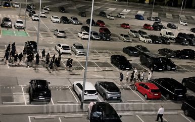 Pojavila se nova snimka: Ovako je počeo veliki sukob Boysa i Torcide u Velikoj Gorici