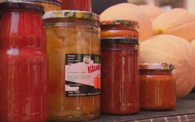 Priprema zimnice skuplja nego ikad: Paprika, rajčica i krastavci drastično poskupjeli zbog vrućina