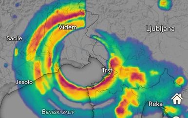 Neobična radarska snimka olujnih oblaka iznad Italije, Slovenije i Hrvatska zbunila ljude