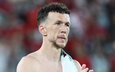 Ivan Perišić se oglasio povodom velikog šumskog požara u Omišu