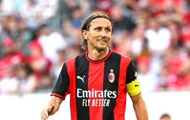 VIDEO Modrić ušao, preuzeo kapetansku traku i pokrenuo Milan: Pogledajte čudesnu akciju od 23 dodavanja