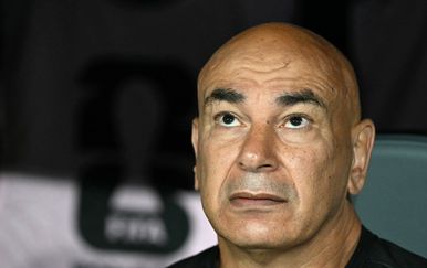 VIDEO Kaos u Egiptu: Supruge izbornika se potukle, on završio u bolnici