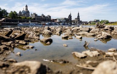 Trebaju li klimatske promjene ući u ustav? Vlada ove zemlje duboko podijeljena oko prijedloga