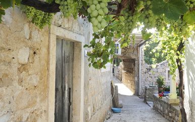 Stara duša Mljeta: Kamene kuće, drevni volti i tragovi zaboravljenog života