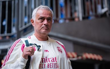 Mourinho i službeno predstavljen u Realu: "Ovo je povratak kući, ja sam jedan od vas"