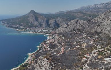Požar u Lokvi Rogoznici službeno proglašen ugašenim