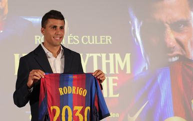 Barcelona predstavila najveće pojačanje ljeta: Na Camp Nou stigao osvajač Zlatne lopte