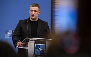 Bivši ukrajinski ministar obrane: "Demokracija ne može biti talac Rusije"