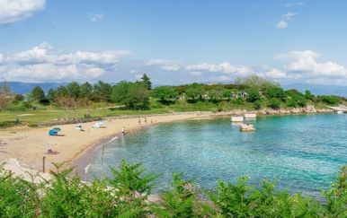 Jedina pješčana plaža na otoku, vino i uzbudljiva prošlost: Zašto vrijedi otići na izlet u Vrbnik
