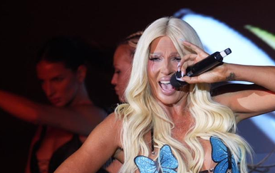 Jelena Karleuša u provokativnom izdanju umalo otkrila previše
