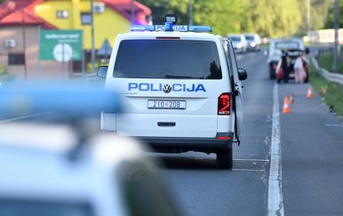 Pijani vozač teretnim vozilom udario pješaka i pobjegao