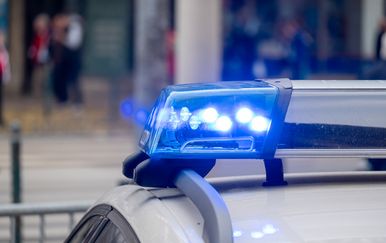 Oteo oružje zaštitaru u Mokošici i pobjegao, policija ga našla mrtvog u autu