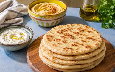 Ne treba vam ni pećnica ni kvasac: Recept za meke lepinje s grčkim jogurtom