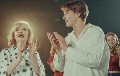 Objavljen spot za pjesmu "Ljudi poput nas" Jakova Jozinovića i Jasne Zlokić