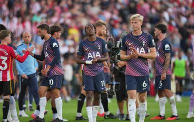 VIDEO Pogledajte težak posrtaj Spursa u Premier ligi: Vatreni ostao na klupi u porazu