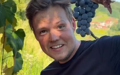 Nakon loših vijesti o kući Justus Reid vratio se u akciju, zbog ovoga mu svi plješću