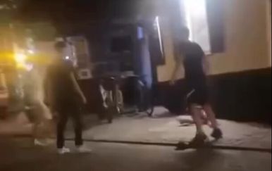 Maloljetnik u Varaždinu nogom u glavu udario 20-godišnjaka – ide u pritvor