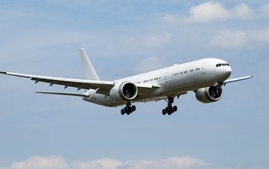 Boeing u kojem je bilo 238 ljudi proglasio hitno stanje iznad Atlantika: Putnici osjetili nešto neobično