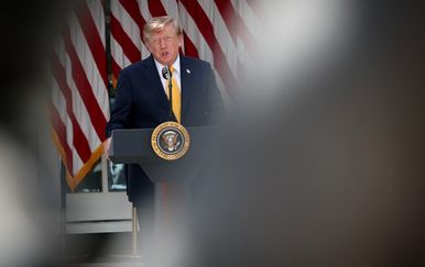 Trump prijeti da će preimenovati jezero Ontario u jezero Amerika