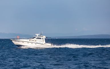 Nestali na jet-skiju kod Čiova pronađen živ: Dvoje ozlijeđenih pri udaru brodice kod Kaprija