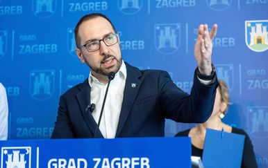 Radovi na sve strane, grad u kolapsu: Tomašević pred novinarima prvi put nakon ljetne stanke