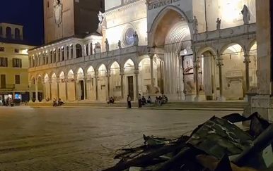 Oluja oštetila srednjovjekovnu katedralu u talijanskoj Cremoni