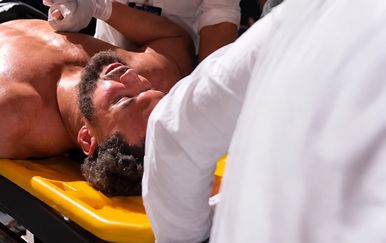 VIDEO Ovako je Moses Itauma napustio O2 arenu nakon poraza od Hrgovića
