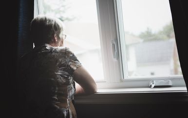 Gospođa u zrelim godinama, ilustracija (Foto: Thinkstock)