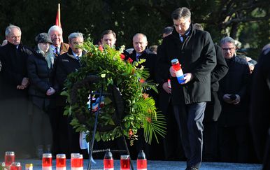 Na Mirogoju obilježena 18. godišnjica smrti predsjednika Tuđmana (Foto: Pixell)