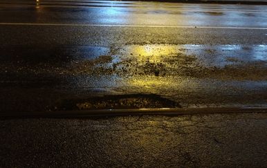 Rupa na Savskoj (Foto: Čitatelj)