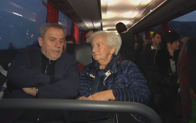 Milan Bandić u autobusu na liniji Krapina-Zagreb (Foto: Dnevnik.hr)