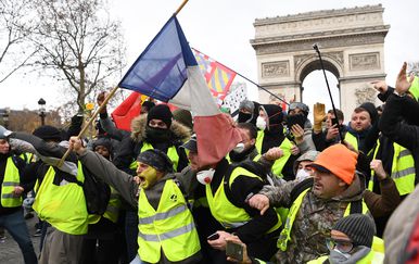 Prosvjedi u Parizu (Foto: Eric FEFERBERG / AFP)