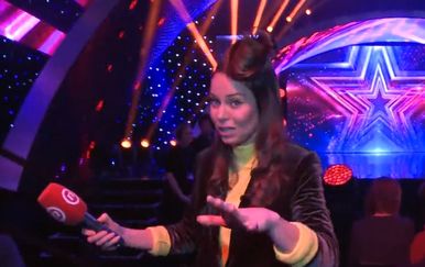 Mia Kovačić i publika u Supertalentu