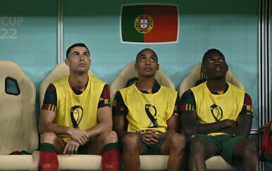 Cristiano Ronaldo na klupi Portugala