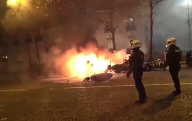 Neredi u Parizu