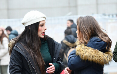 Ana Uršula Najev - 1