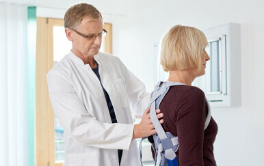 Mobilna dostupnost baze podataka u aplikaciji osigurava liječnicima brz pristup informacijama, što omogućuje brže i učinkovitije usluge