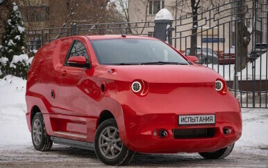 Amber, ruski električni automobil