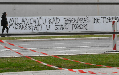 Grafiti protiv Milanovića u Splitu - 11