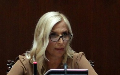 Srpska ministrica Maja Popović