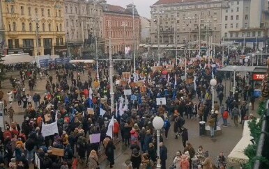 Prosvjed prosvjetara u Zagrebu - 1