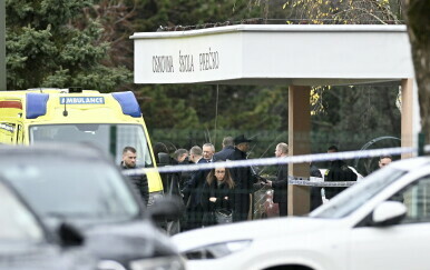 Napad nožem u OŠ Prečko - 10