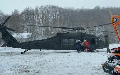 Black Hawk letio u Liku po trudnicu