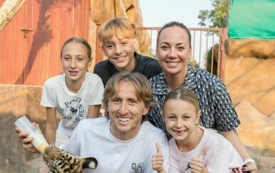 Luka Modrić s obitelji - 8