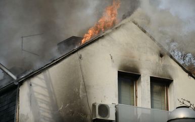 Požar obiteljske kuće u Zagrebu - 3